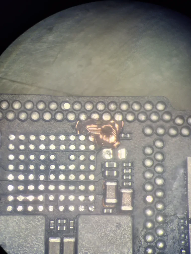 Service microelectronica iPhone microscop Bucuresti